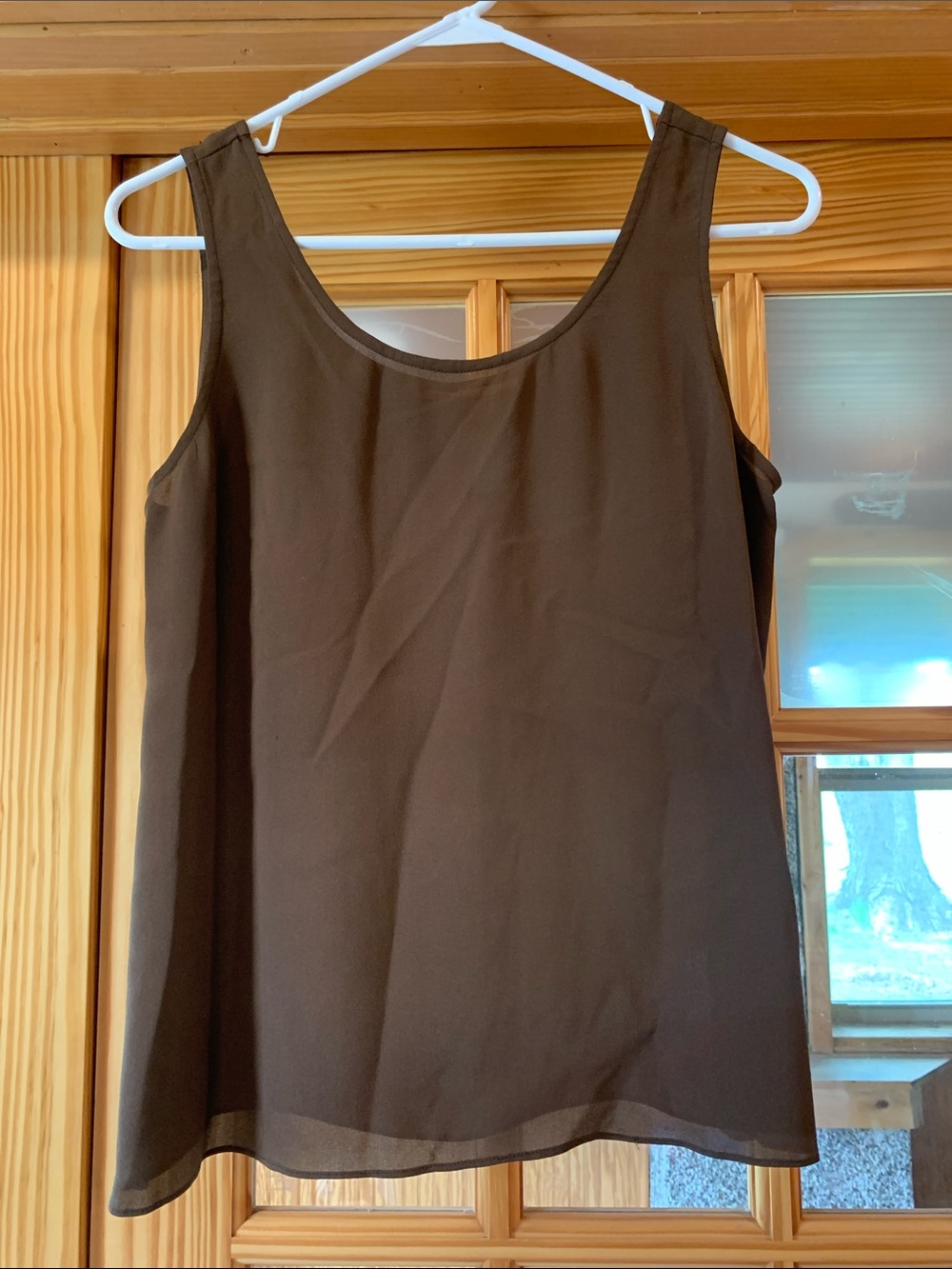 Women’s Harari 100% Silk Chocolate Brown Scoop Neck Sleeveless Tank Top M